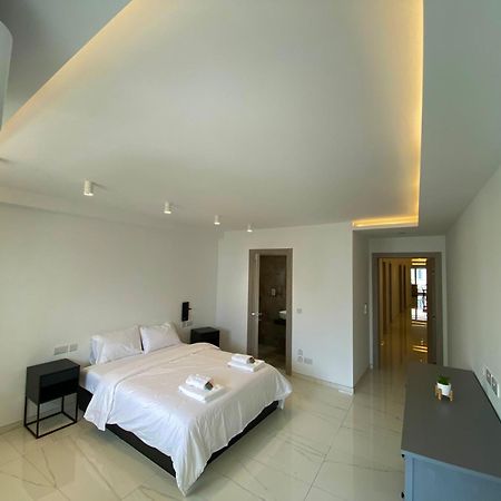 Tigne Sliema Three Bedrooms Apartment Eksteriør bilde
