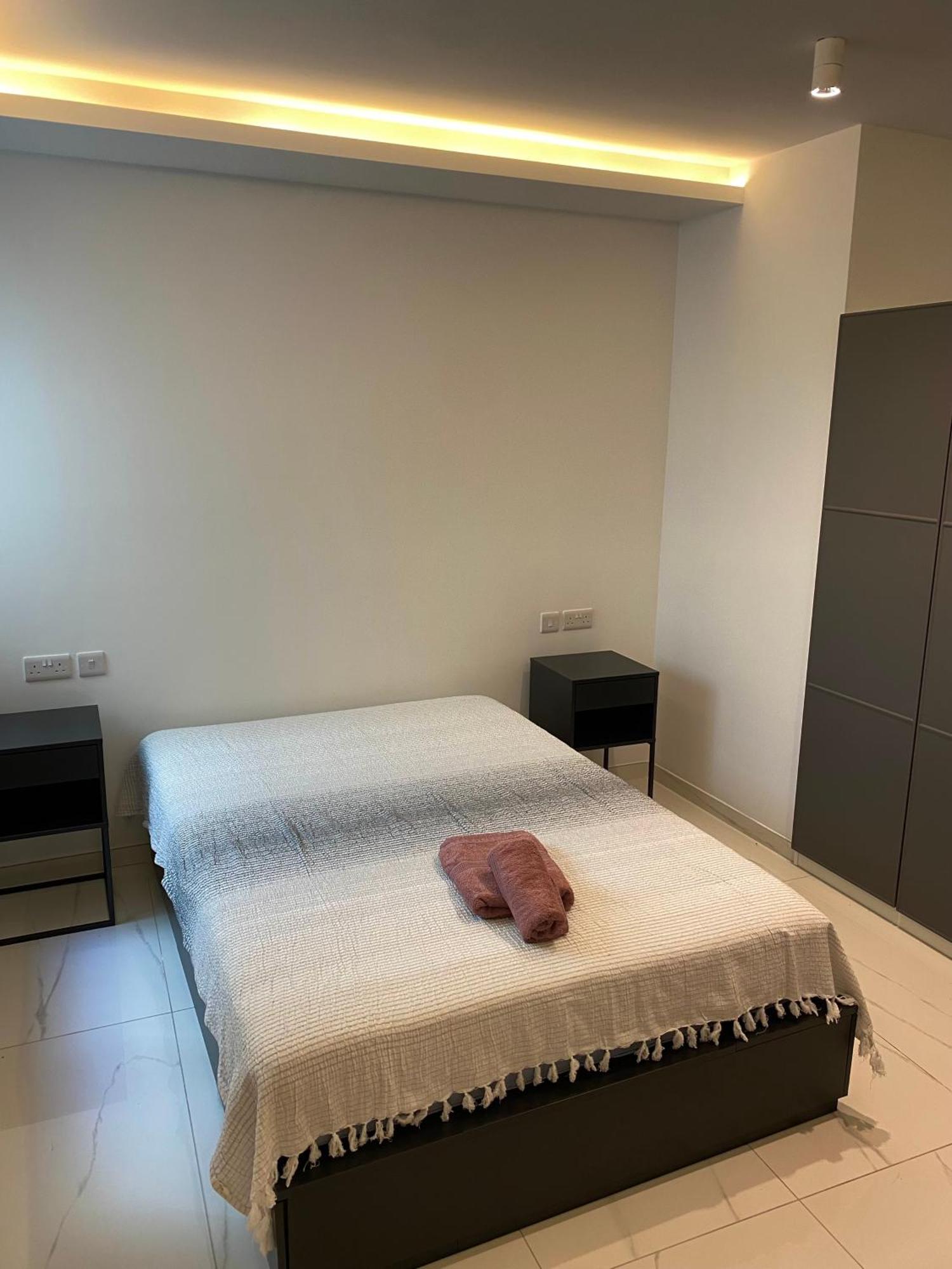 Tigne Sliema Three Bedrooms Apartment Eksteriør bilde