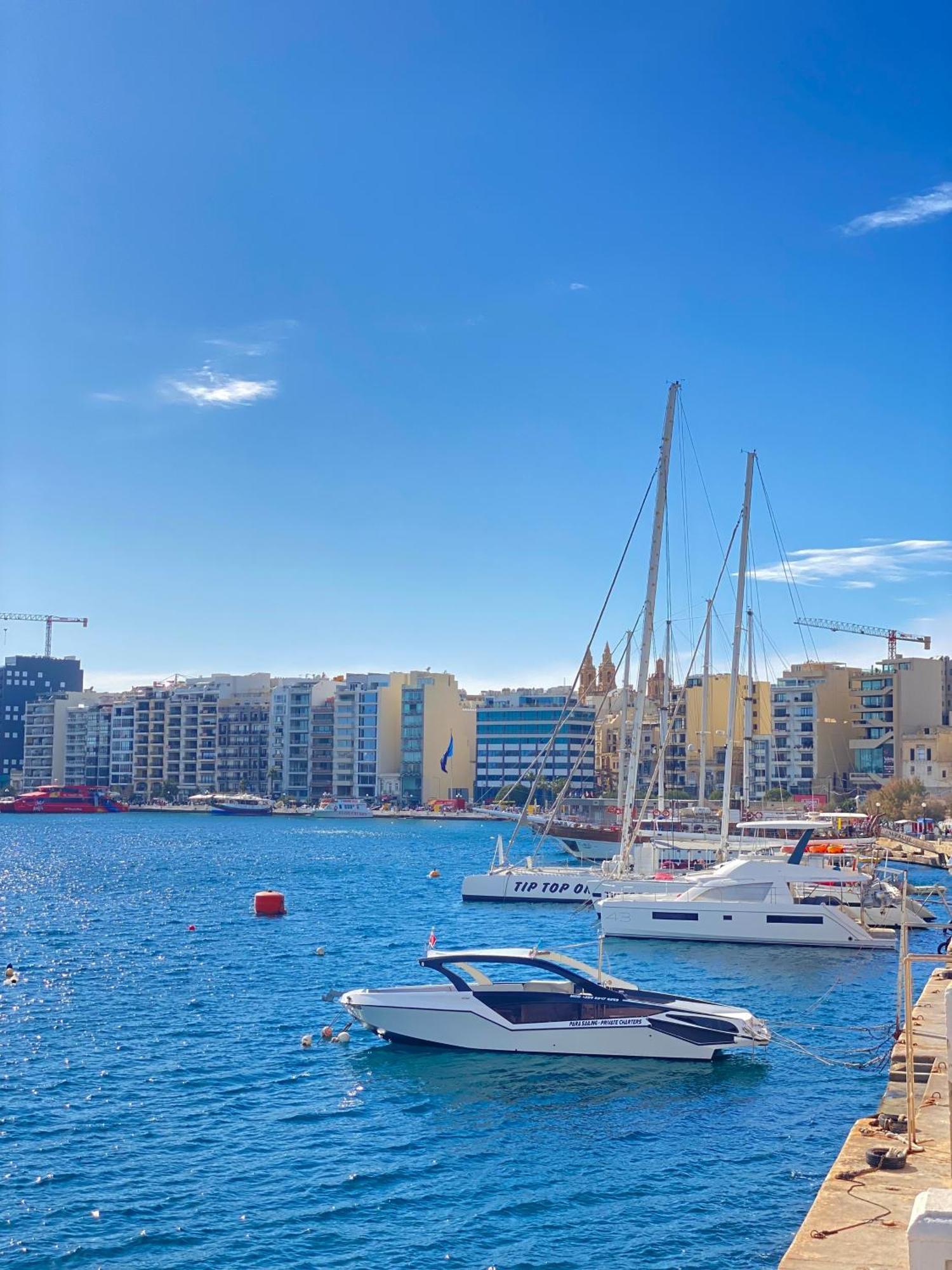Tigne Sliema Three Bedrooms Apartment Eksteriør bilde