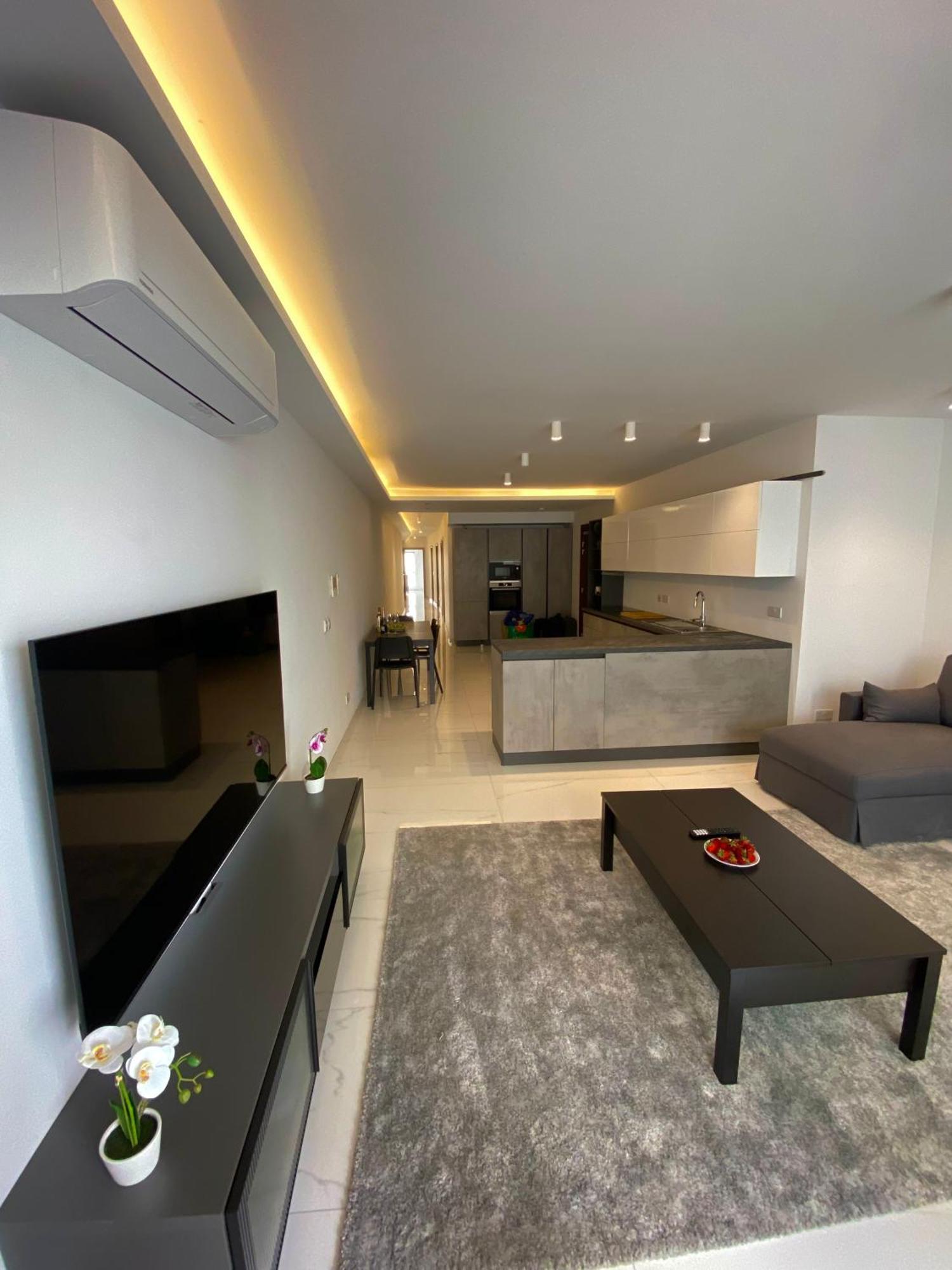 Tigne Sliema Three Bedrooms Apartment Eksteriør bilde