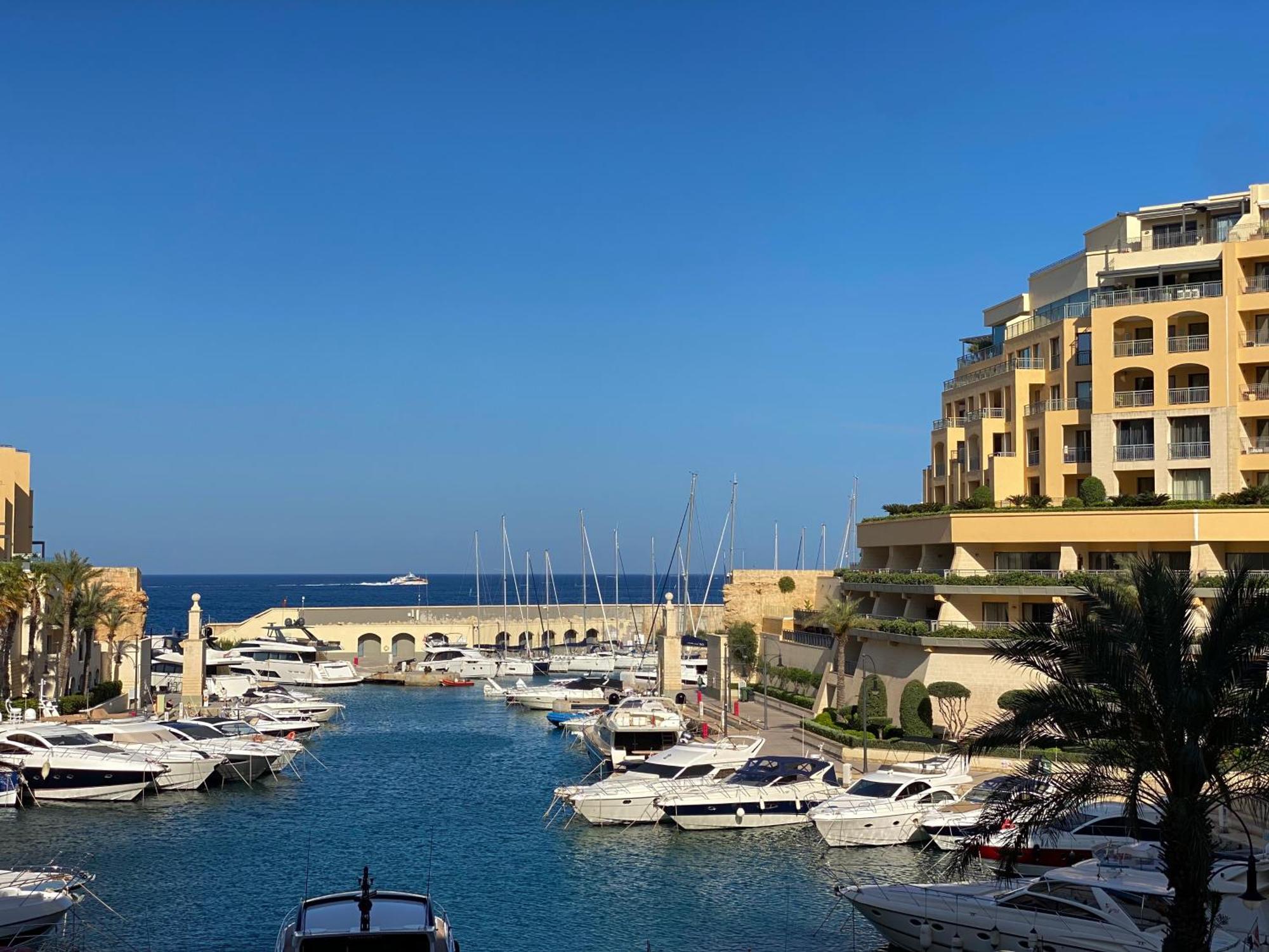 Tigne Sliema Three Bedrooms Apartment Eksteriør bilde